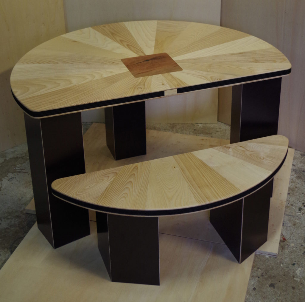 Table et banc pour enfant